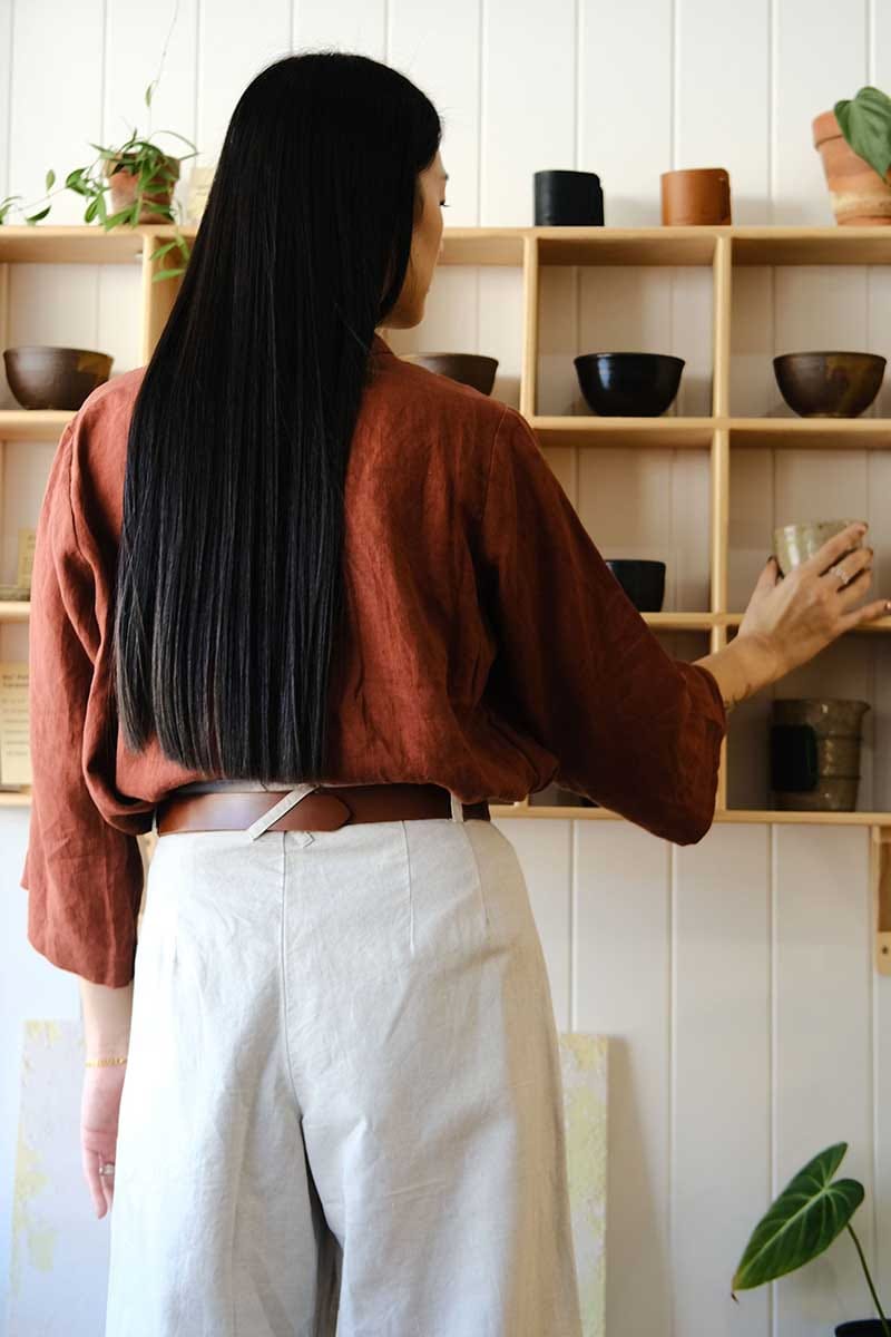 kristin-magrit-very-useful-blouse-linen-shirt-terracotta-backview