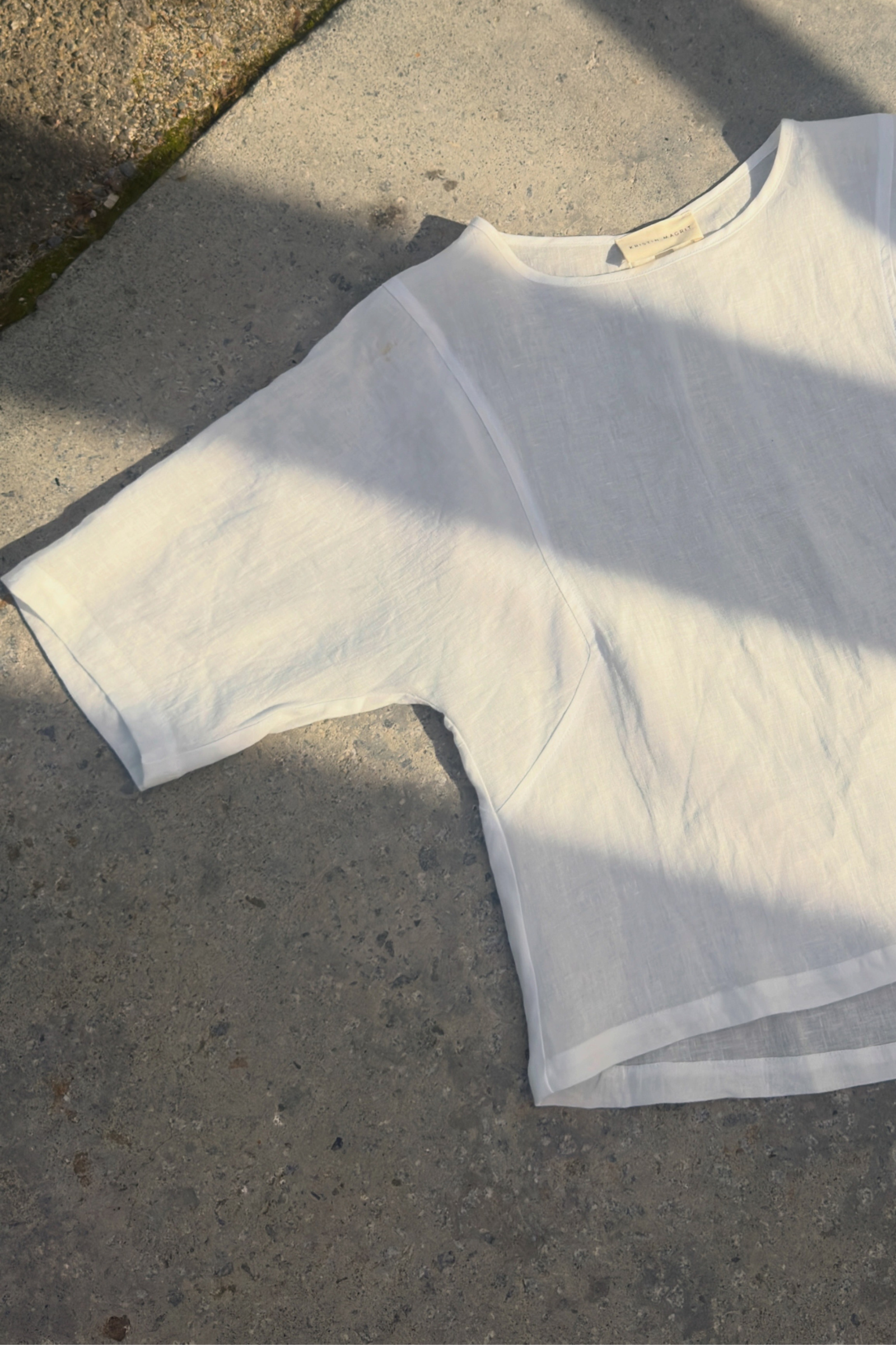 Square Top | White